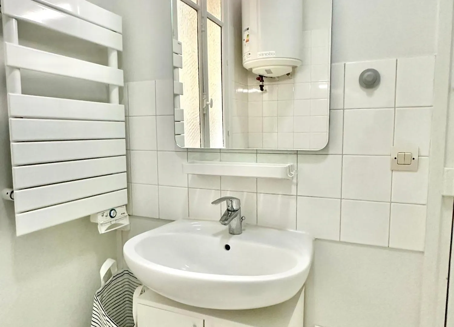 Spacious Apartment Near Montparnasse Bausset 6Th 파리 0*,  프랑스