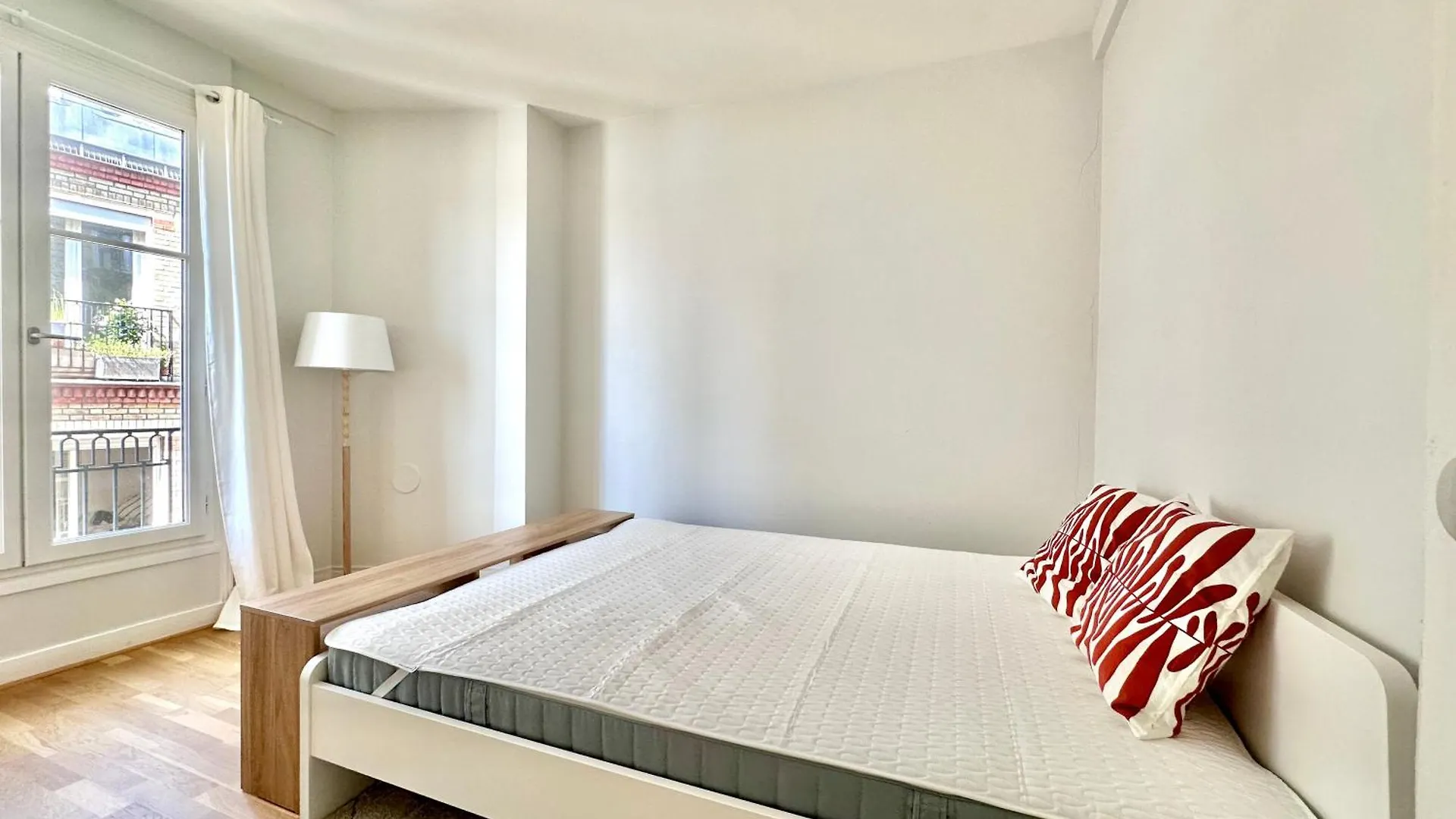 Spacious Apartment Near Montparnasse Bausset 6Th Paris