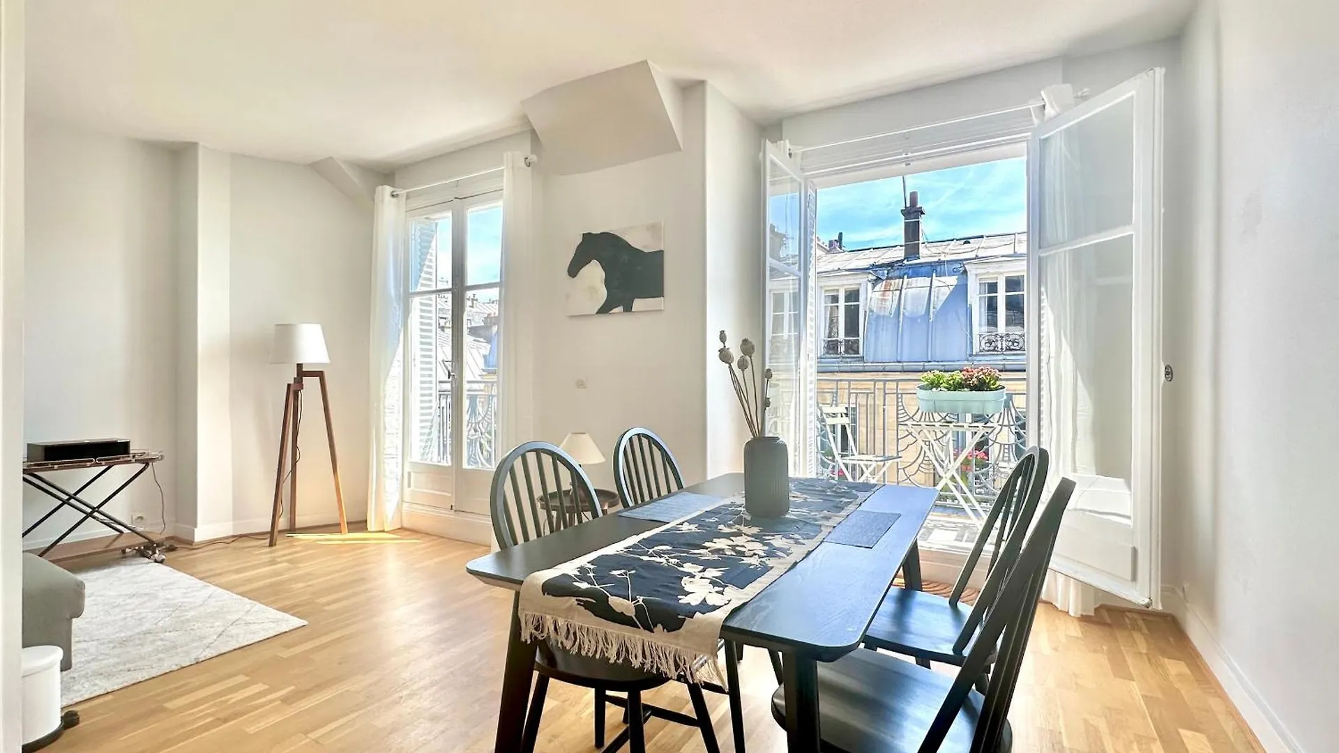 Spacious Apartment Near Montparnasse Bausset 6Th Paris France